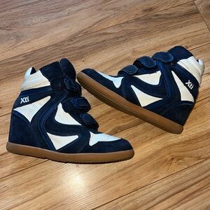 Xti Women's Navy and White Wedge Sneakers